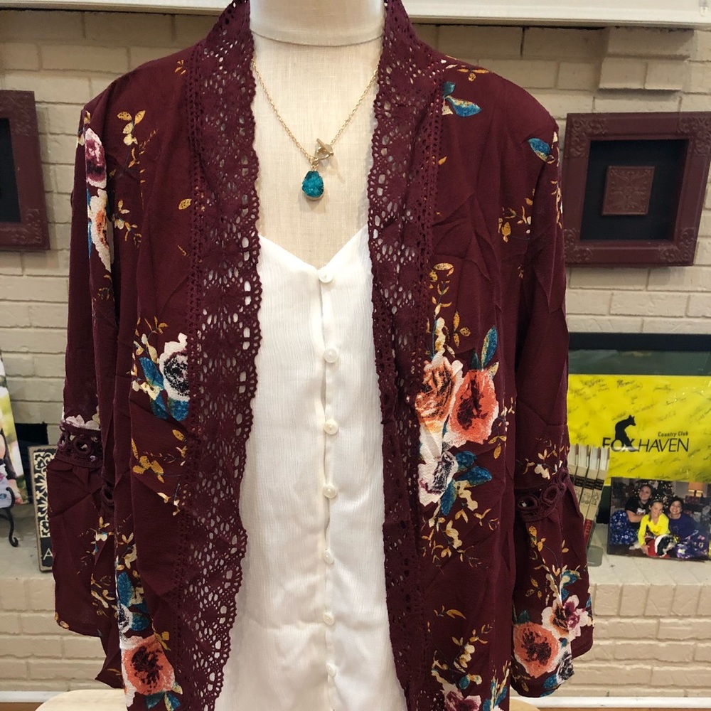 Wine floral kimono
